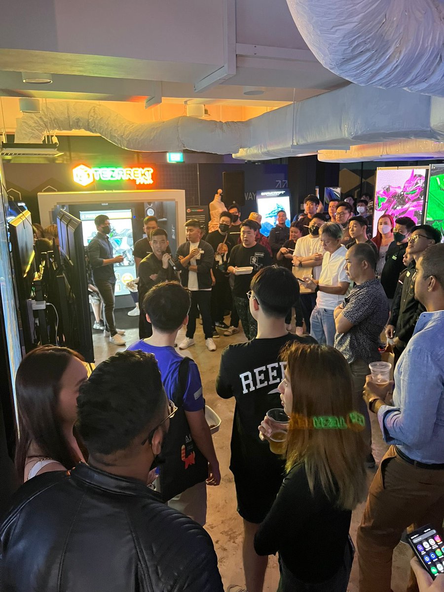Highlights of <a href="/kevwuzy/">Kevin Wu</a>'s presentation at yesterday's <a href="/GRAYCRAFTnft/">GRAYCRAFT</a> Community Day. 

Thank you everybody for coming down to celebrate the GRAYCRAFT Universe and #Mech3! 🦾🤖🦾