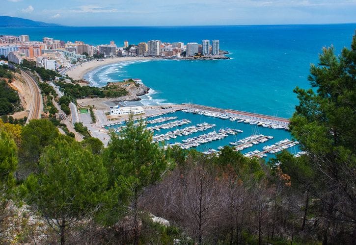 Viajitos's tweet photo. Oropesa del Mar está de moda! Disfruta de la belleza de este bonito pueblo, de sus playas, su casco antigüo, la Via Verde, su gastronomia, sus locales de tapas, su ambiente nocturno ¿Te lo vas a perder? Su ambiente es ideal todo el año, ocio, diversión ó relax , tú eliges! https://t.co/7hp2z2PPGK