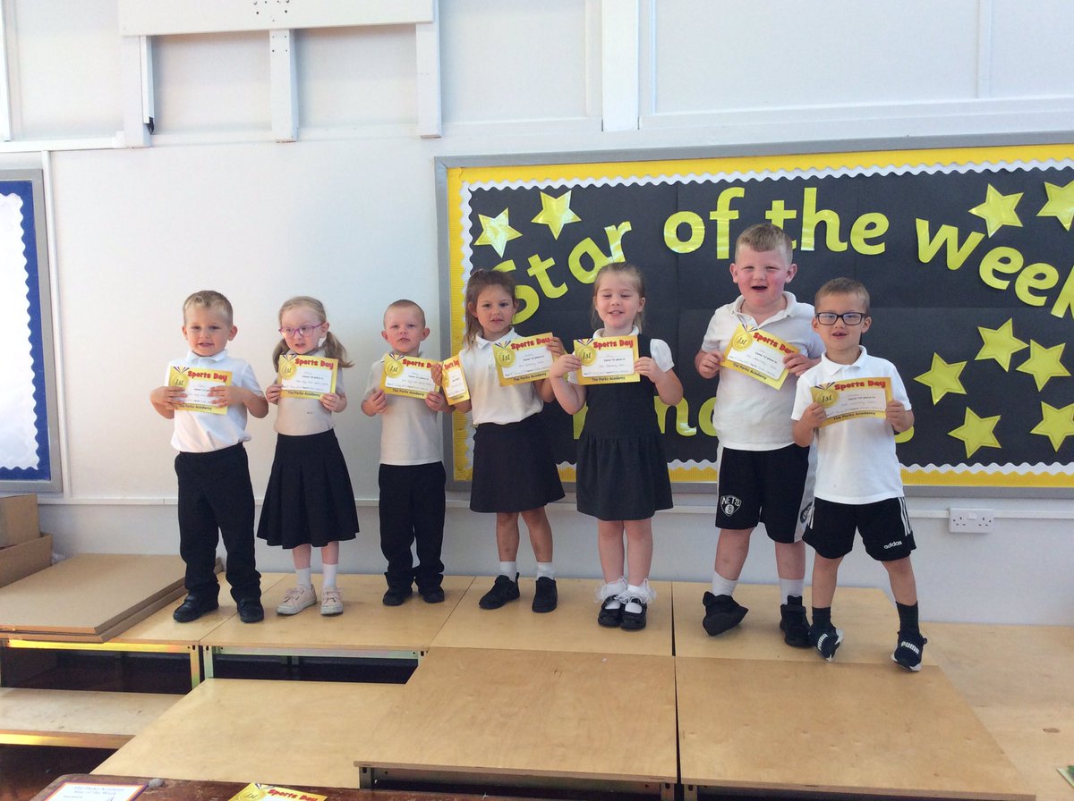 TPAF2LB's tweet photo. We had a lovely celebration assembly this morning! Well done everyone! @deltatheparks https://t.co/k2ijgl6yC2