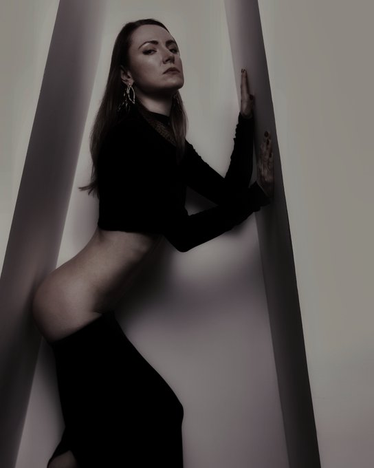 You can find me here: https://t.co/ruQygxfMA5 https://t.co/pJt6k2nnns