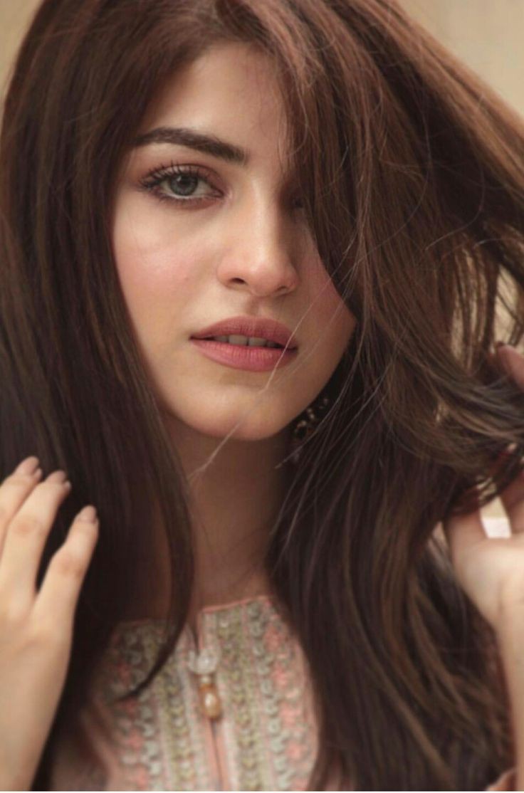 کاجل کی دھار بھی بحال نہ کر سکی ، 
جم گیا آنکھ میں کِس کمی کا دُکھ!
#زویا