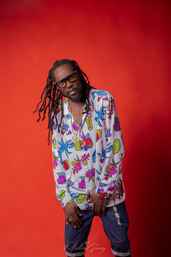 ElormBeenie's tweet photo. Happy Birthday Stylish Rasta @KonkarahJahvybz🎂🎊🎉
Show him love and Stream his #DifferentGuy EP 👉🏾👉🏾👉🏾 https://t.co/4dN05tYhEt https://t.co/OoQpx7RJSJ