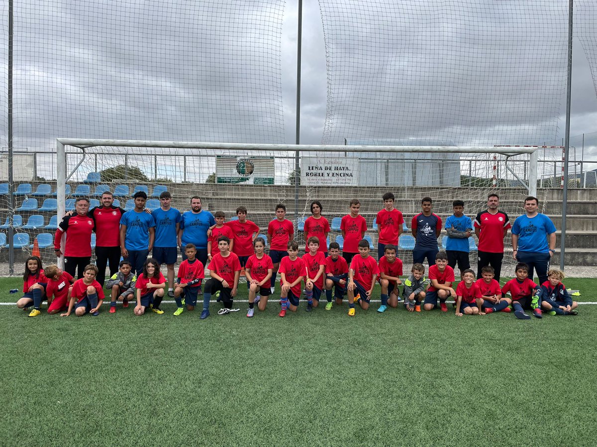Durante la semana hemos estado presentes en el Campus de nuestros amigos de <a href="/ClubNanclares/">Club Deportivo Nanclares</a> ⚽🔝