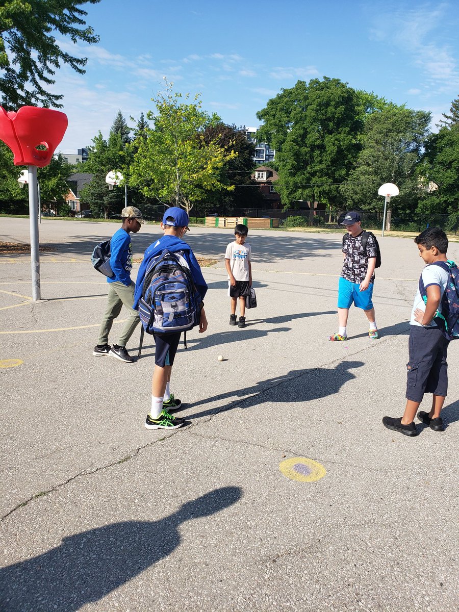 Starting our first Friday of #SummerBoost2022 off right with #OCanada and #LandAcknowledgement outside. Love the impromptu circle kickball session #makingnewfriends!