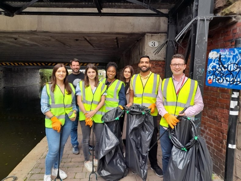 brownejacobson's tweet photo. Our #TraineeChallenge is finished for yet another year and what an impact they've made! A huge thank you to everybody involved in this year's #fundraiser. 

Help us to reach our £8000 target by donating here: https://t.co/YifoSbWKPl.

#PlasticFreeJuly #GoGreen https://t.co/j2y59SNwxc