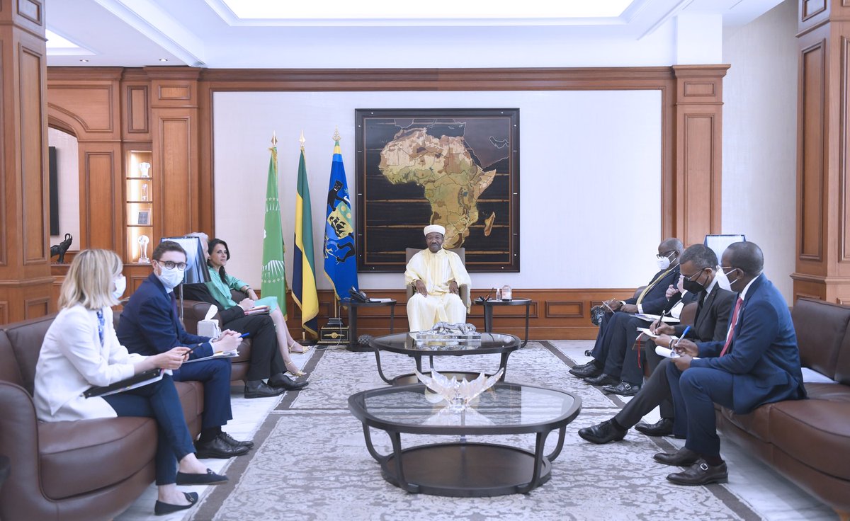Ali Bongo Ondimba tweet media