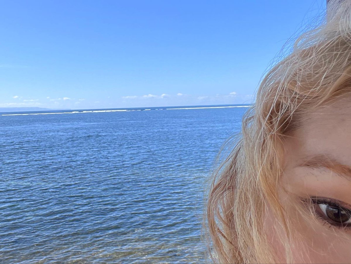 denisekimsays's tweet image. Waking up and seeing the sunrise &amp;gt;&amp;gt; staying up and seeing the sunrise