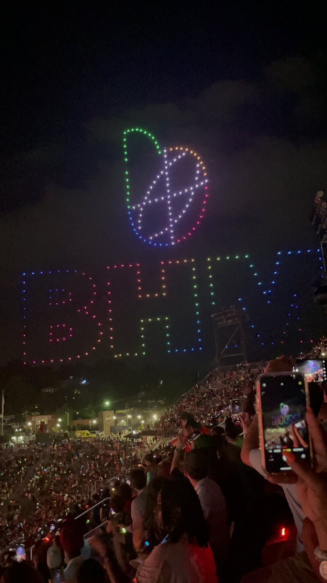 UABMicrobiology's tweet photo. The opening ceremony for the World Games was a night to remember in the magic city. Check out the drones. #TheWorldGames #Bham #TWG2022 https://t.co/3qcLbXliyA