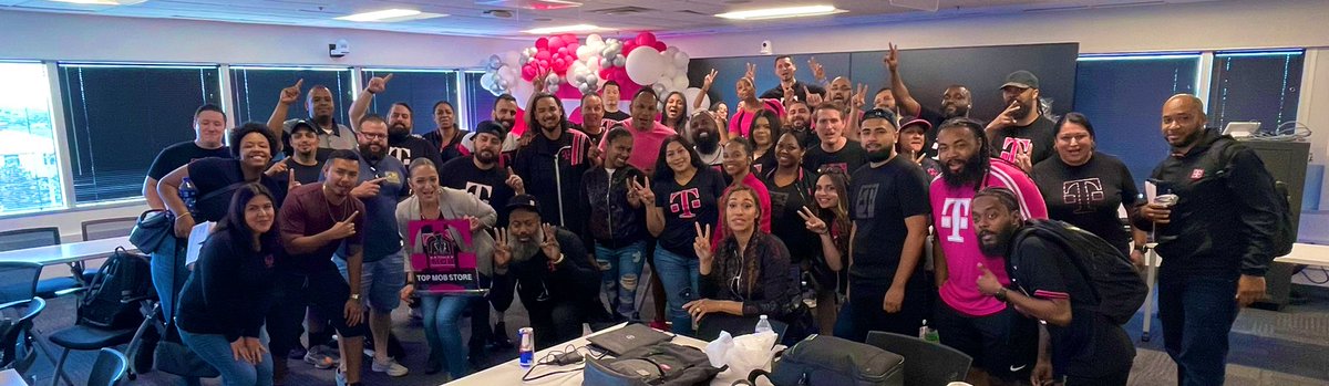 “The strength of the team is each individual member, the strength of each individual is the TEAM” PJ- So proud of the work this team is doing. It takes each of us, to win together. #MOB30 <a href="/domjrcoleman/">Dom Coleman</a> 💕💕