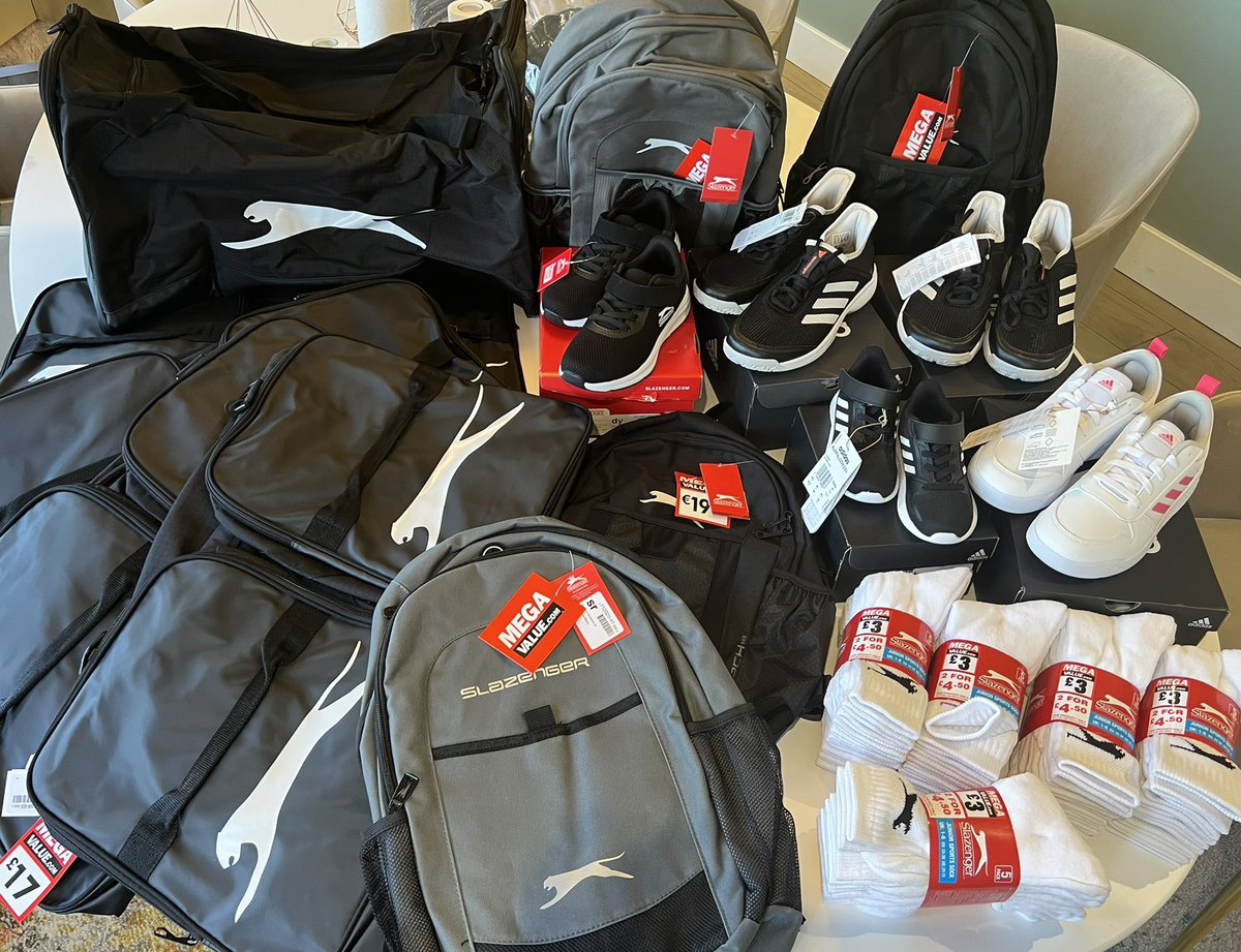 Another massive online order from Sports Direct to support our local School Drive children… any chance of a bit of help <a href="/SportsDirectUK/">Sports Direct</a> ??