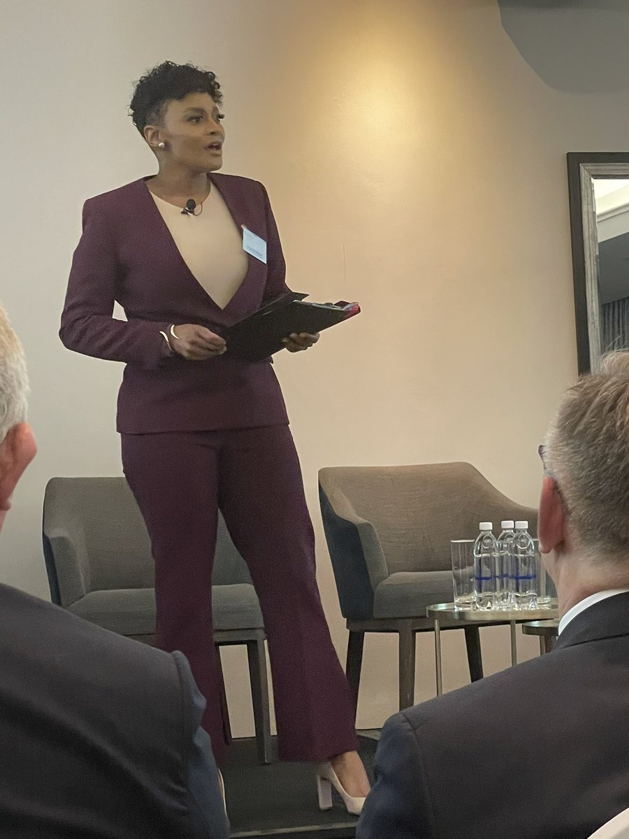 SolveItAfrica_F's tweet image. Seen here is our founder @ZweliKINGDlomo + with the Stefan Lauber the MD @ifundisa,H.E Amb Dr Nicolas Bruhl @Switzerland_SA,Ms @gugumfuphi and H.E Min @ParmelinG at a Swiss South Africa Business Forum event with captains of industries+Gov @TauParks @GautengDED #SkilsDevelopment