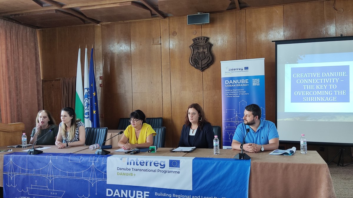 DANubeUrbanBran's tweet photo. ✅On 30.06 and 01.07, as part of a week of events in Vidin and Calafat, celebrating the Danube Day, project partners from Bulgaria and Romania held their second Regional Conference❣️
Check it out 👇
https://t.co/djPpDER9Ir https://t.co/E7FJbxacCO