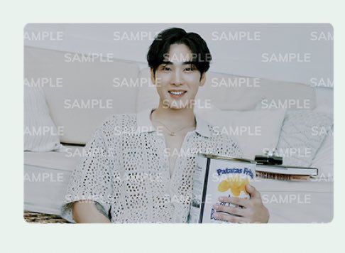 일케 꾸며놓고 감자칩 양철사발통 들게한거 넘 웃겨요