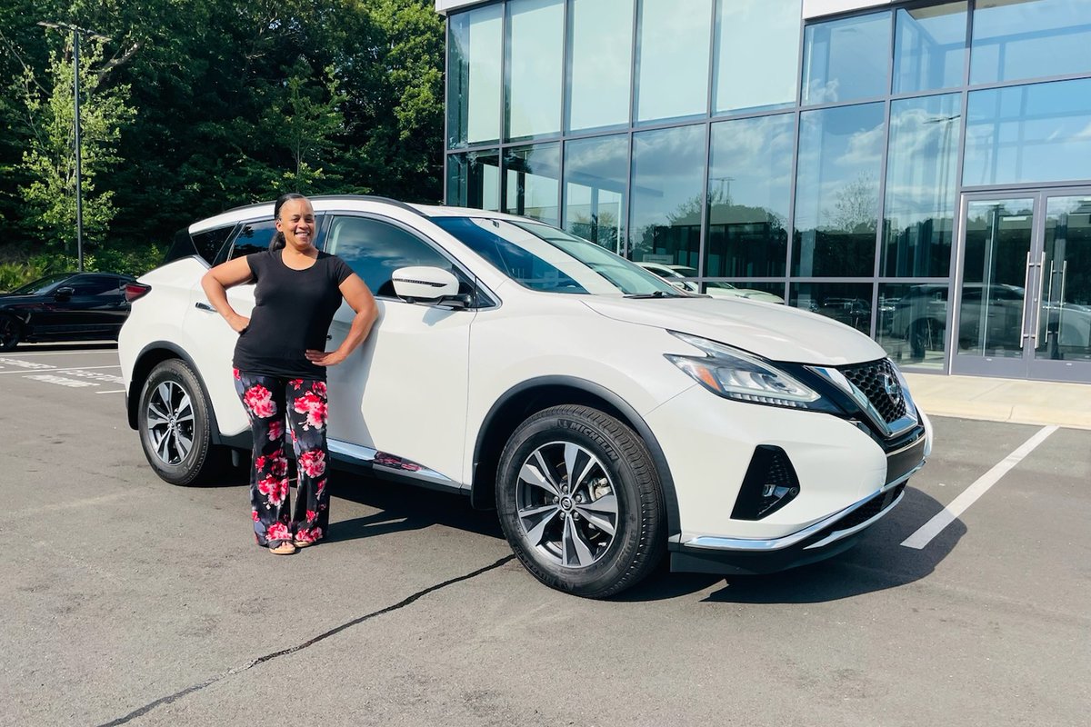 Here is Toni and her Murano she just purchased!

Thank you for choosing Flow Nissan of Statesville to do business with!😎

#FlowNissanStatesville #BuyFlowCars #NissanMurano #HappyCustomer
