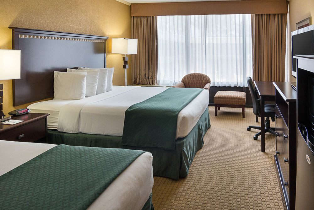 bizzerty's tweet photo. An amazing deal listed live on https://t.co/Zcz9259PL1! Sign up today to find the best properties for sale!! #Bizzerty
Description:  The property was renovated in 2012 and 2021. The hotel is one of the only full-service hotels in the area. 

https://t.co/uG8anAqrSR https://t.co/m7W1EAmvsV