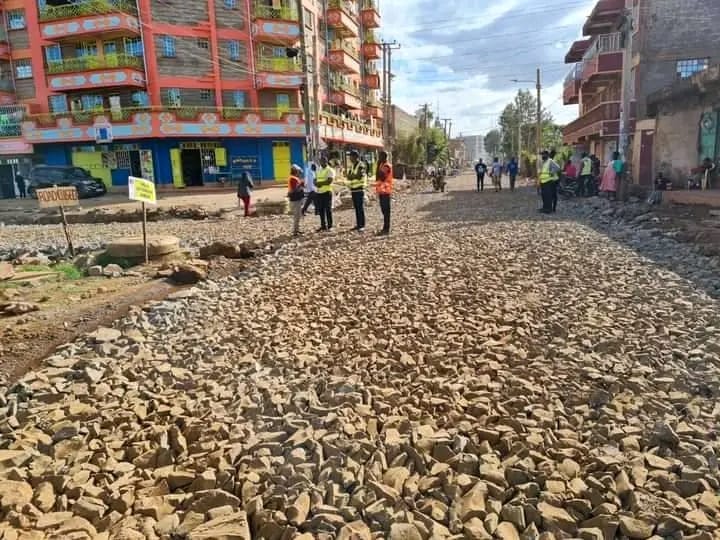 KiongoziWa2030's tweet photo. Road's are now in check with James Nyoro

#NyoroTanoFresh
#Wirambere https://t.co/CXw2euipIu