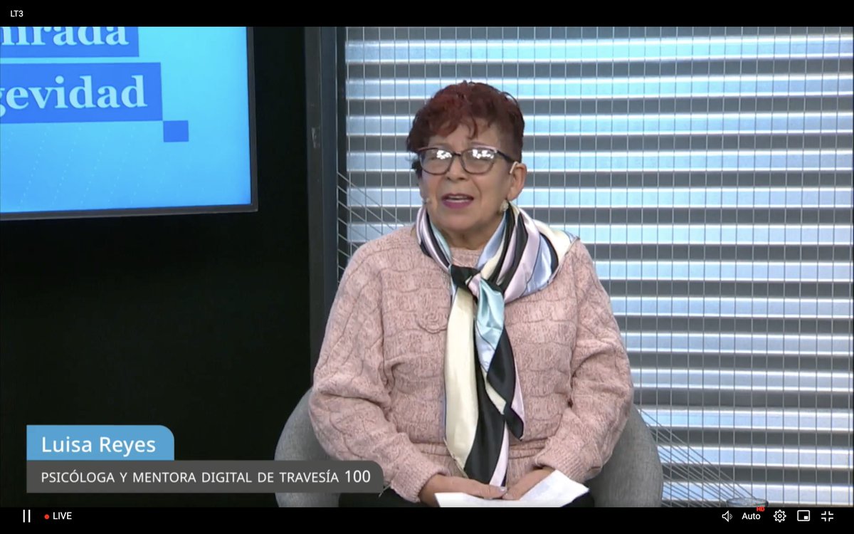 "Lo mejor que me puede haber sucedido es haber entrado a la universidad a mis 60. Algunos profesores me discriminaron, mis compañeros no." Luisa Reyes. <a href="/travesia100/">travesia100</a> #fundacionmetlife #personasmayores