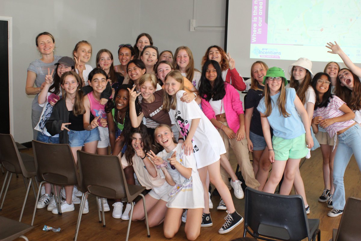 uhswimbledon's tweet photo. Well, it looks like Year 7 have enjoyed their Retreat Day. Plenty of smiles all round!
Enjoy the weekend (& the continuing sunshine)!
#Year7 #CatholicEthos #RetreatDay https://t.co/e5PeBu43dP