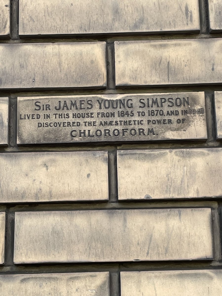 So @cbrookmyre I am now standing in shock and awe!! BUT why are there no blue plaques in Edinburgh? 🔵🏴󠁧󠁢󠁳󠁣󠁴󠁿🤷🏾‍♂️ #TheWayofAllFlesh #TheArtofDying