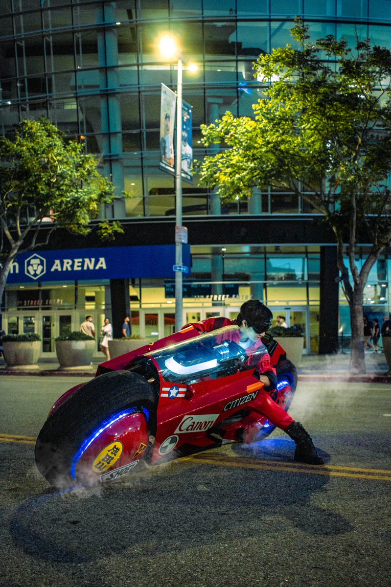 An edit of the only pic I took at Anime Expo and it was Kaneda on the Akira bike!
🏍: @lumlionel (IG)
👤: <a href="/ming/">Ming</a>.cos (IG)
#akira #animeexpo #animecosplay #cosplay
