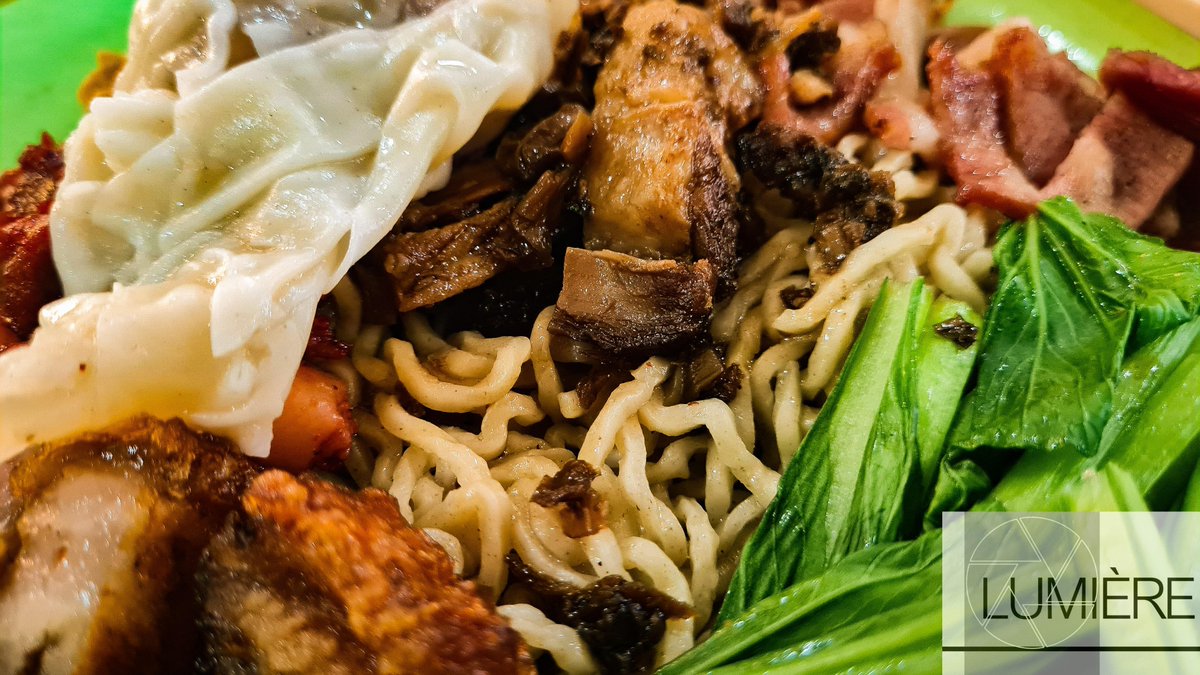 FOODSpectral's tweet image. Pork and noodles are always the perfect match..
.
.
#pork #porkbelly #babihong #casiew #bakmi