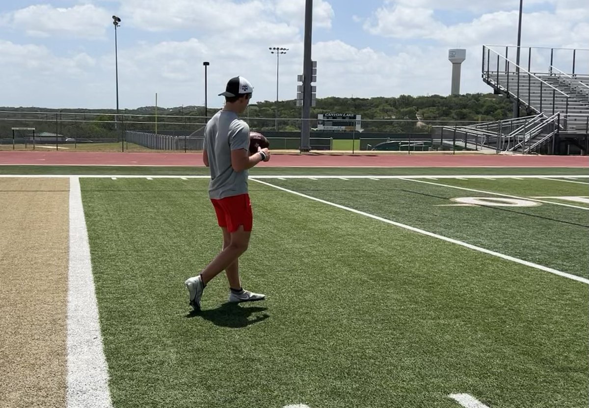 Casey Brock (@goldenblab) on Twitter photo When you go on vacation but the boy doesn’t want to take a break, you do what ya gotta do to accommodate. Temp membership at a gym & find a football field. He’s crazy… Love his drive! <a href="/connor_brockk_/">Connor Brock</a> <a href="/cincofb/">Cinco Ranch Football</a> <a href="/professorsmith2/">Algernon Smith, M.Ed</a> <a href="/KeithBlackmon/">KB3 FOOTBALL // KB3 ELITE</a> When you go on vacation but the boy doesn’t want to take a break, you do what ya gotta do to accommodate. Temp membership at a gym & find a football field. He’s crazy… Love his drive! <a href="/connor_brockk_/">Connor Brock</a> <a href="/cincofb/">Cinco Ranch Football</a> <a href="/professorsmith2/">Algernon Smith, M.Ed</a> <a href="/KeithBlackmon/">KB3 FOOTBALL // KB3 ELITE</a>