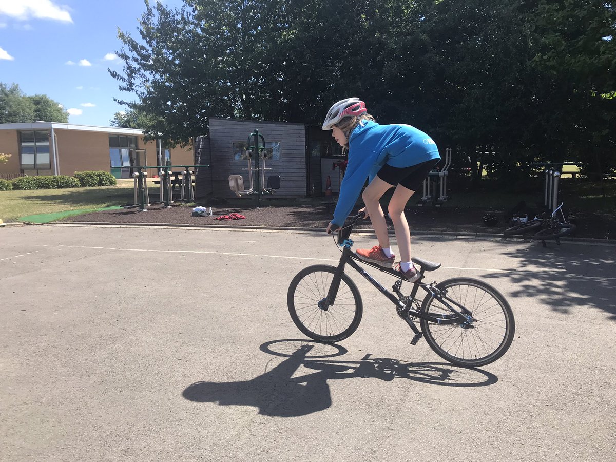 Natalie4Nature's tweet photo. Well, that was fun! Year 6 bmx skills and #amazing stunt display with the awesome @Fusion__Extreme at @HalterworthPri thanks to @LovetoRide_ @sustrans #confidence #BikesAreFun https://t.co/oxZTbxxpoW