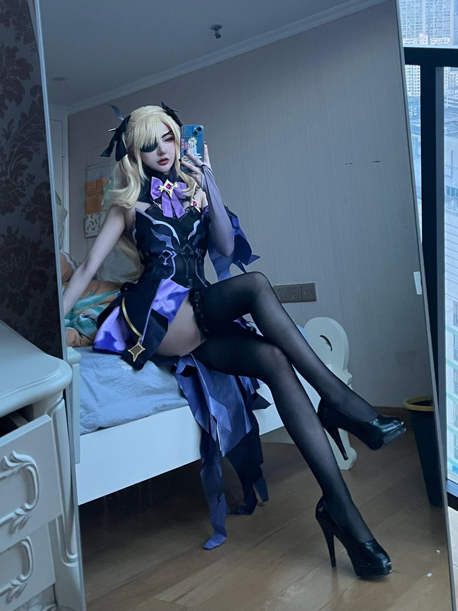 #原神 #cosplay #菲谢尔
试个衣服 https://t.co/sqUiCp58He