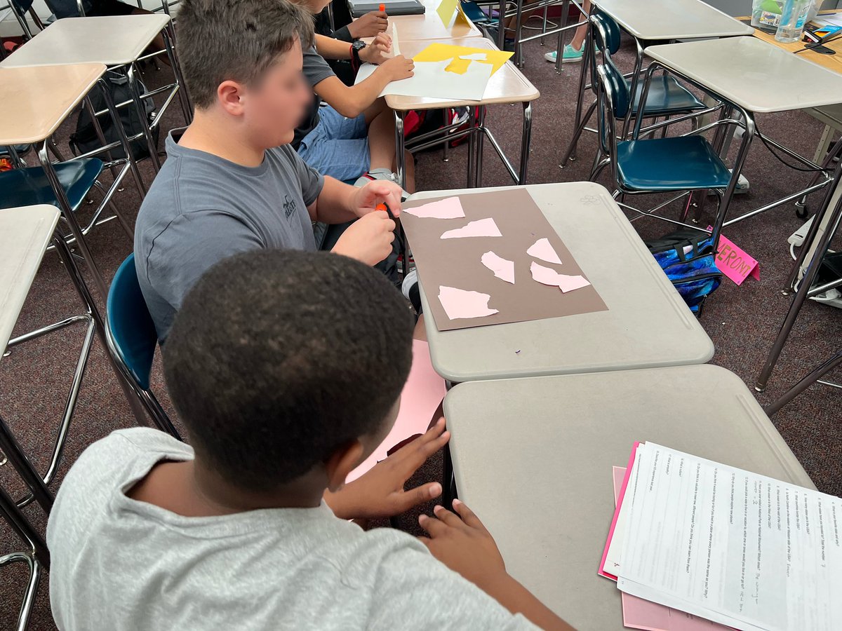 mason_roderick's tweet photo. 7th SS students are literally taking the world in their own hands by using construction paper to create the Continents around the globe! πππ #Constructionpapermadness #hmsthemiddleofthemiddle @HeritageMiddle1 @ScienceLady_HMS https://t.co/NVxJmiHsmF