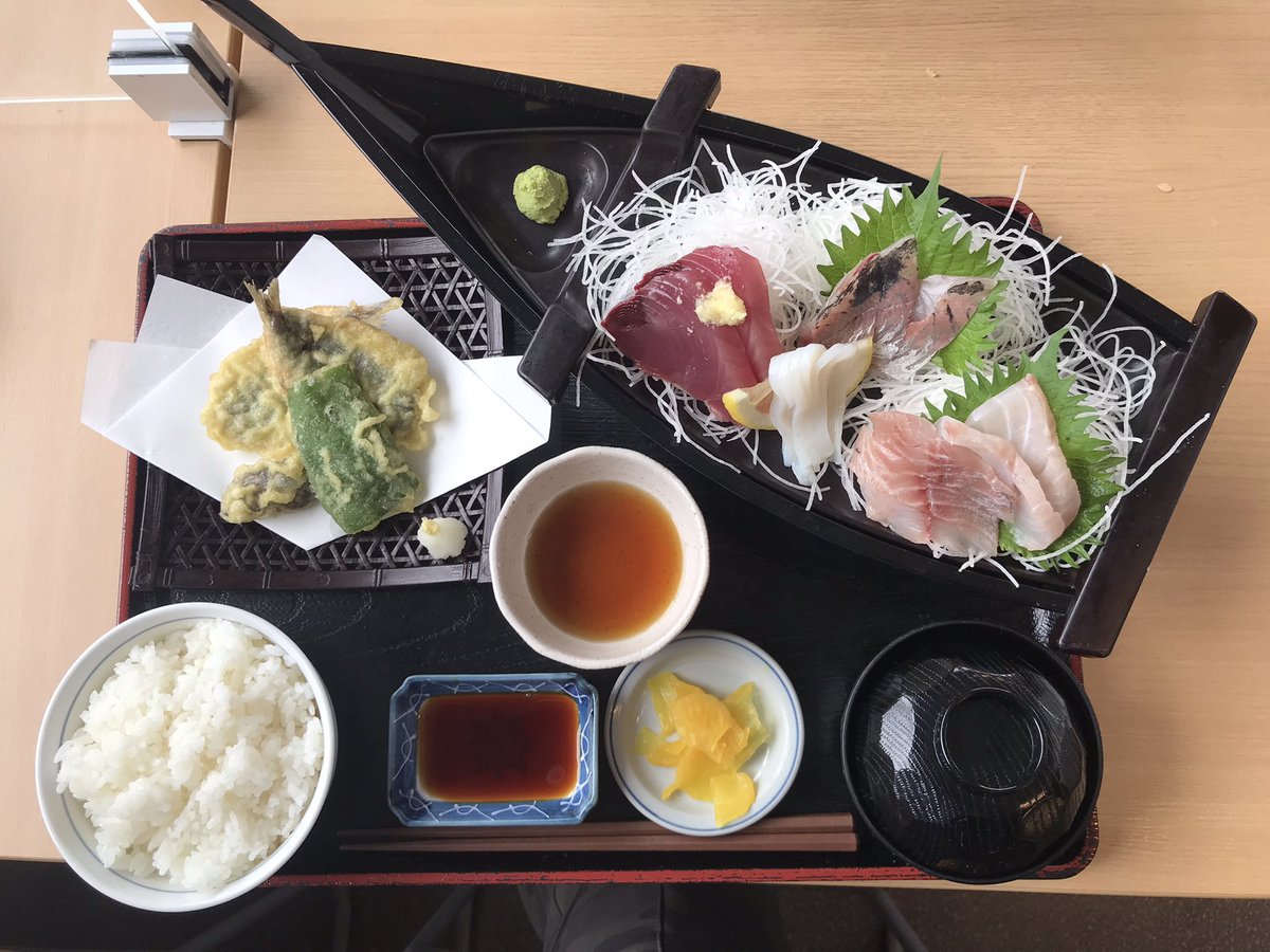 1100DCT's tweet photo. 今日は九十九里浜まで海鮮を食べにツーリング🏍
千葉はとても涼しかったです😆 https://t.co/bNcbAdFquS