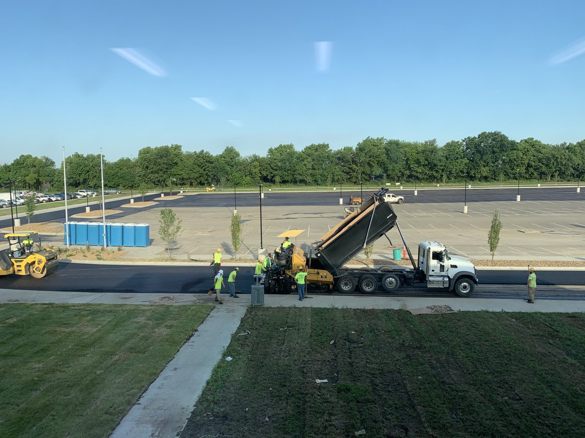 We are laying the surface corse of asphalt on all the roads and parking lots at the New East Trails Middle School. ⁦<a href="/McCownGordon/">McCownGordon</a>⁩ ⁦<a href="/ETMSbison/">East Trails Middle School</a>⁩ ⁦<a href="/LSR7/">Lee's Summit R-7 Schools</a>⁩ ⁦<a href="/ShowMeBuck/">David Buck</a>⁩