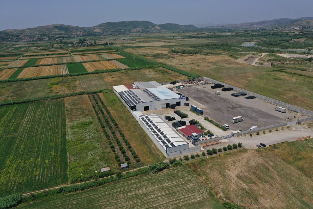 #photovolaicsystem - 500 kWp 📍AlbTechPlast, Elbasan. #renewableenergy #solarpower