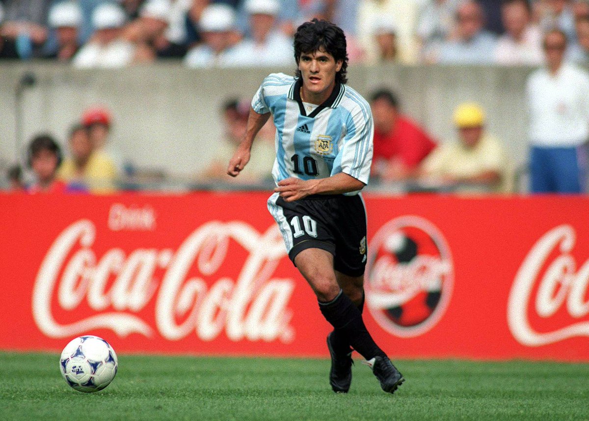 90sfootball's tweet photo. Ariel Ortega 🇦🇷 https://t.co/jOCg3KdwJl