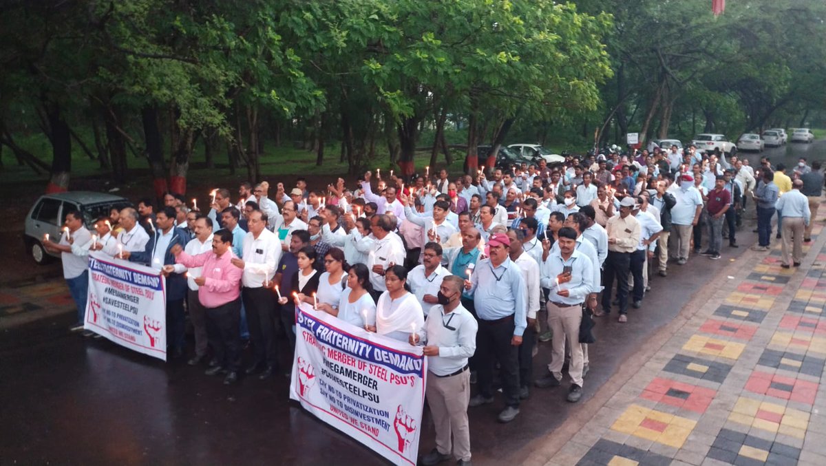 Save_FSNL's tweet photo. We want #megamerger of Steel PSU's instead of disinvestment.#savefsnl 
@SteelMinIndia@JM_Scindia @mstcindia@SecyDIPAM https://t.co/U1Nrpgr746