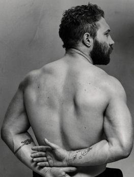 R A K Ü T I tweet media