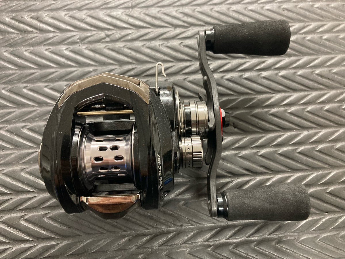 kaitori634's tweet photo. #営業案内634~郵送にて リールメンテナンス依頼 頂きました。アブガルシア レボ エスエルシー IB7(Revo SLC-IB7) 中古で購入したが ギトギト しているのでメンテ希望。全国スピード対応!! 077-516-4200 ask@kaitori634.com ラインID: ktr634 #リールメンテナンス #リール修理 #IB7 https://t.co/W3fi2hsQOI