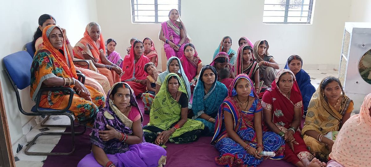 NISHTHA_CPHC's tweet photo. Health and Wellness Centre Daurabhata, #Chhattisgarh organized 'Saas Bahu Samelan' for the community members to counsel them on benefits of Family Planning and child immunization.  ✅
@HealthCgGov @usaid_india @vishalchauhan_1 @Jhpiego @AyushmanHWCs https://t.co/KeRg7GoOAQ