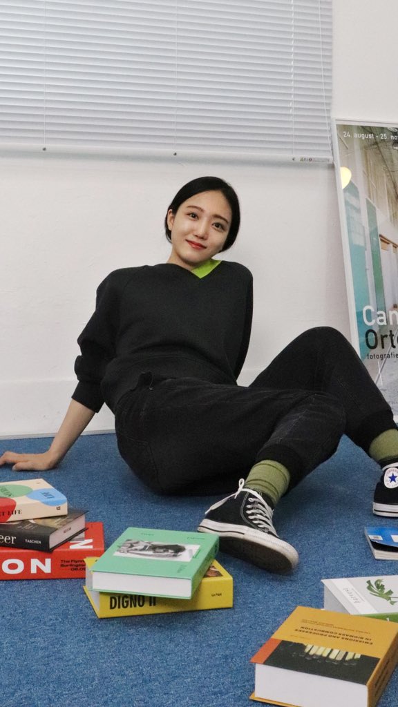 로나lonna tweet media