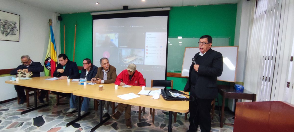 CGTCol's tweet photo. #CGTinforma

El movimiento campesino independiente trabaja ahora en propuestas de reforma agraria para el @MinAgricultura y la Dra. @CeciliaLopezM

Jornada semipresencial con el liderazgo y participación de las federaciones: @accampesina, @FederacioNLC y @cgt_fanal. https://t.co/yQ7YDhG8Pz