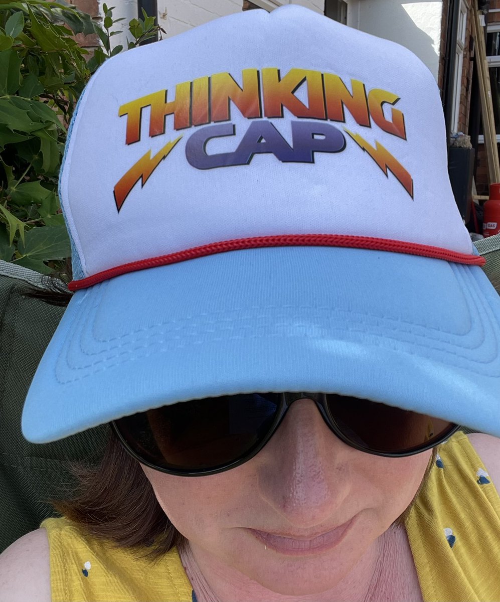 copycontentw's tweet photo. Thinking cap on…!
#ContentPlanning #InGarden #ButImTooHot #ProcrastinationPhoto #WhatAreTheseTinyBlackInsects #Ewwww https://t.co/SWMcNA1UFR