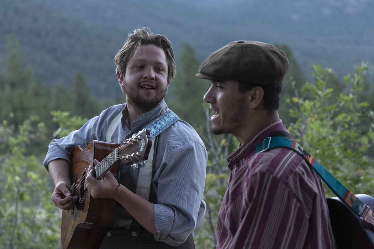 philmont's tweet photo. There's no better way to end a night on the trail than at a backcountry campfire show. Whether it be songs, stories, or an arm wrestling contest, you are sure to be entertained!
Where is your favorite place on the ranch to see a show?

📸 : Zoe Cranfill

#philmont  #HOmE #IWGBTP https://t.co/kW6fVhUbal