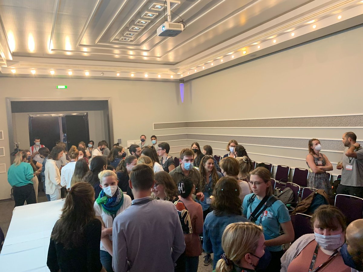 emilychei's tweet photo. Also had an amazing experience helping lead the @ICRSreefstudent workshop yesterday! We had such productive discussions about equity, diversity, and inclusion. 

Looking forward to working on initiatives to support students and ECRs! #ICRS2022 #EDI https://t.co/wX83ui8XGa