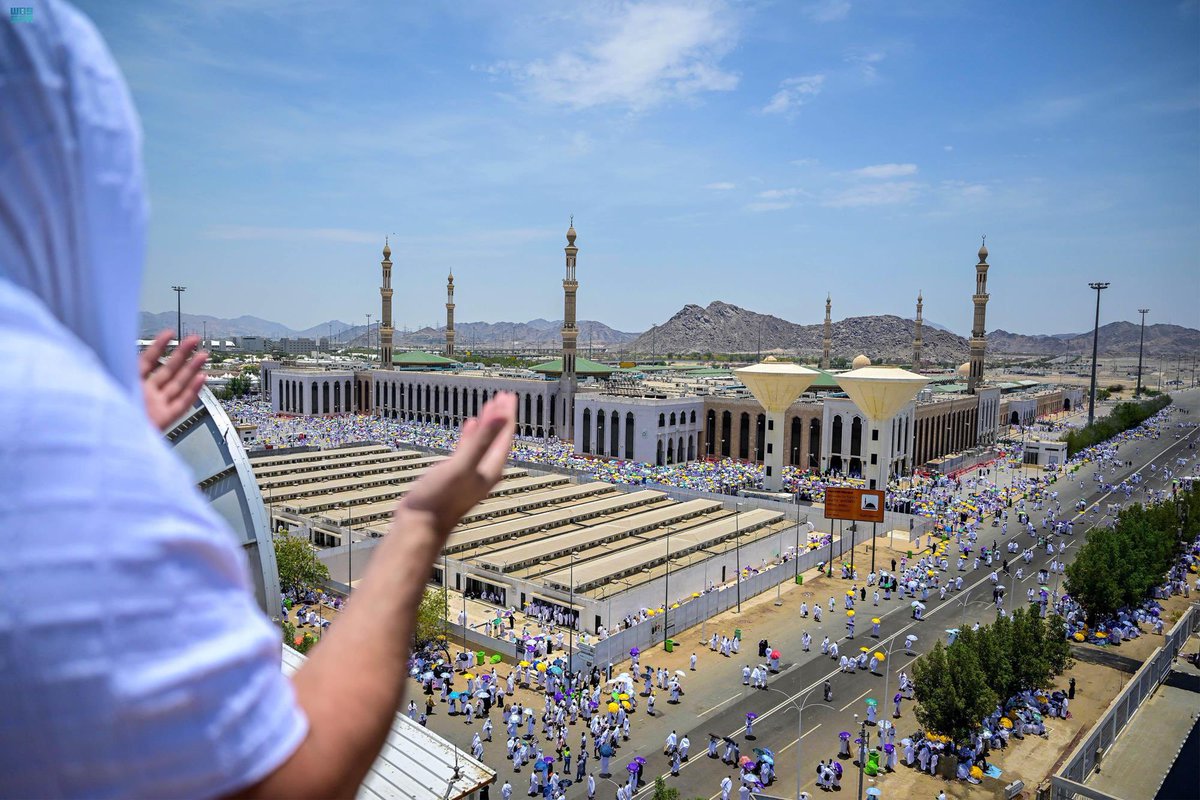 calinuurabdi's tweet photo. Arafa Day of the Hajj
#Arafatday #HajjMubarak #Carafa https://t.co/N7YWjLBuNm