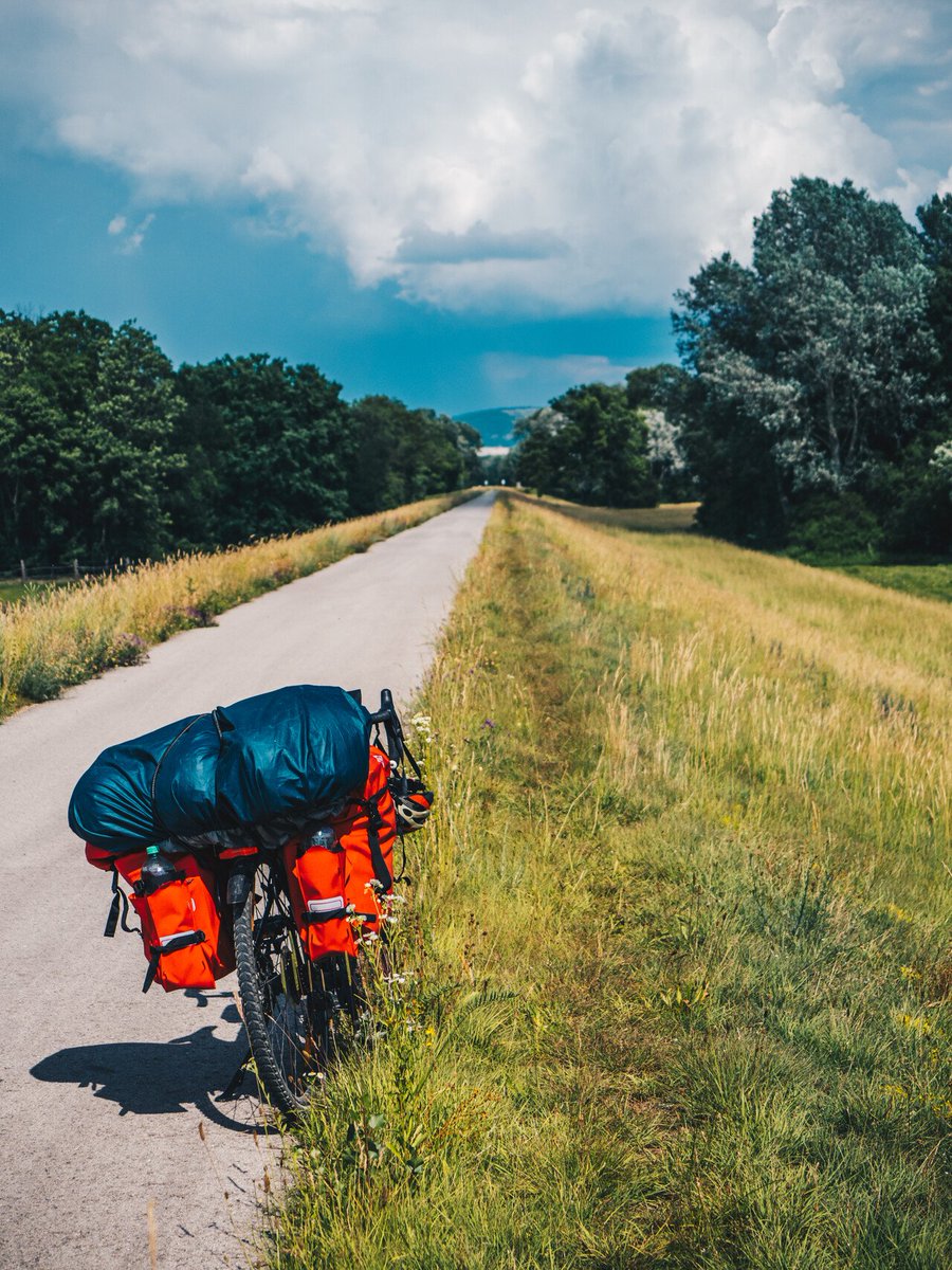fotomobilny's tweet photo. Pocztówka z Eurovelo6, gdzieś między #Wiedeń a #Budapeszt
#gosomewhere
#europetour
#europe_tourist
#createtoexplore
#visiteurope
#europetravel
#exploreeurope
#lifeauthentic https://t.co/ZaoAONzhKp