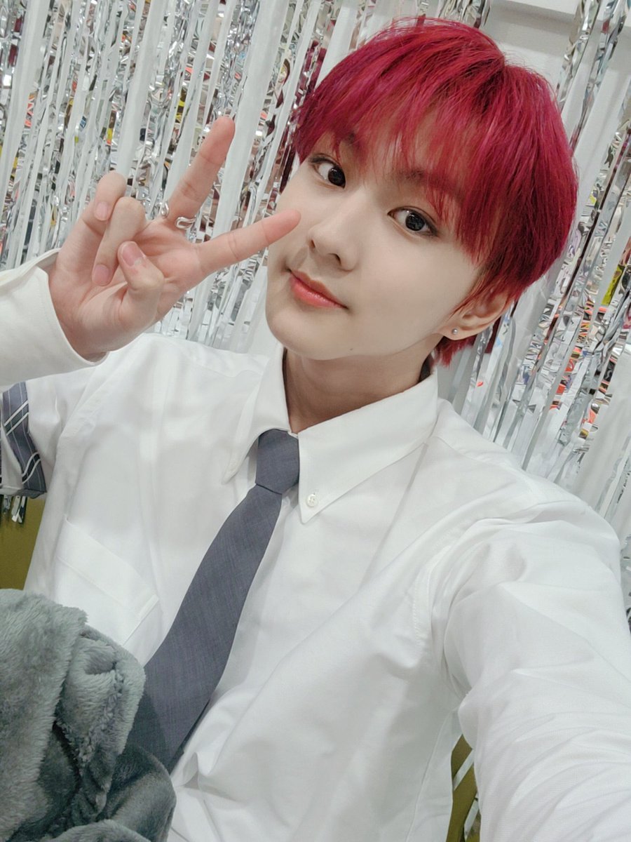 enhasdiary's tweet photo. @ENHYPEN_members [ENG]
#ENHYPEN  #JUNGWON #MANIFESTO_DAY1  #MusicBank  

Today was fun~♡ https://t.co/iPflKzazJS