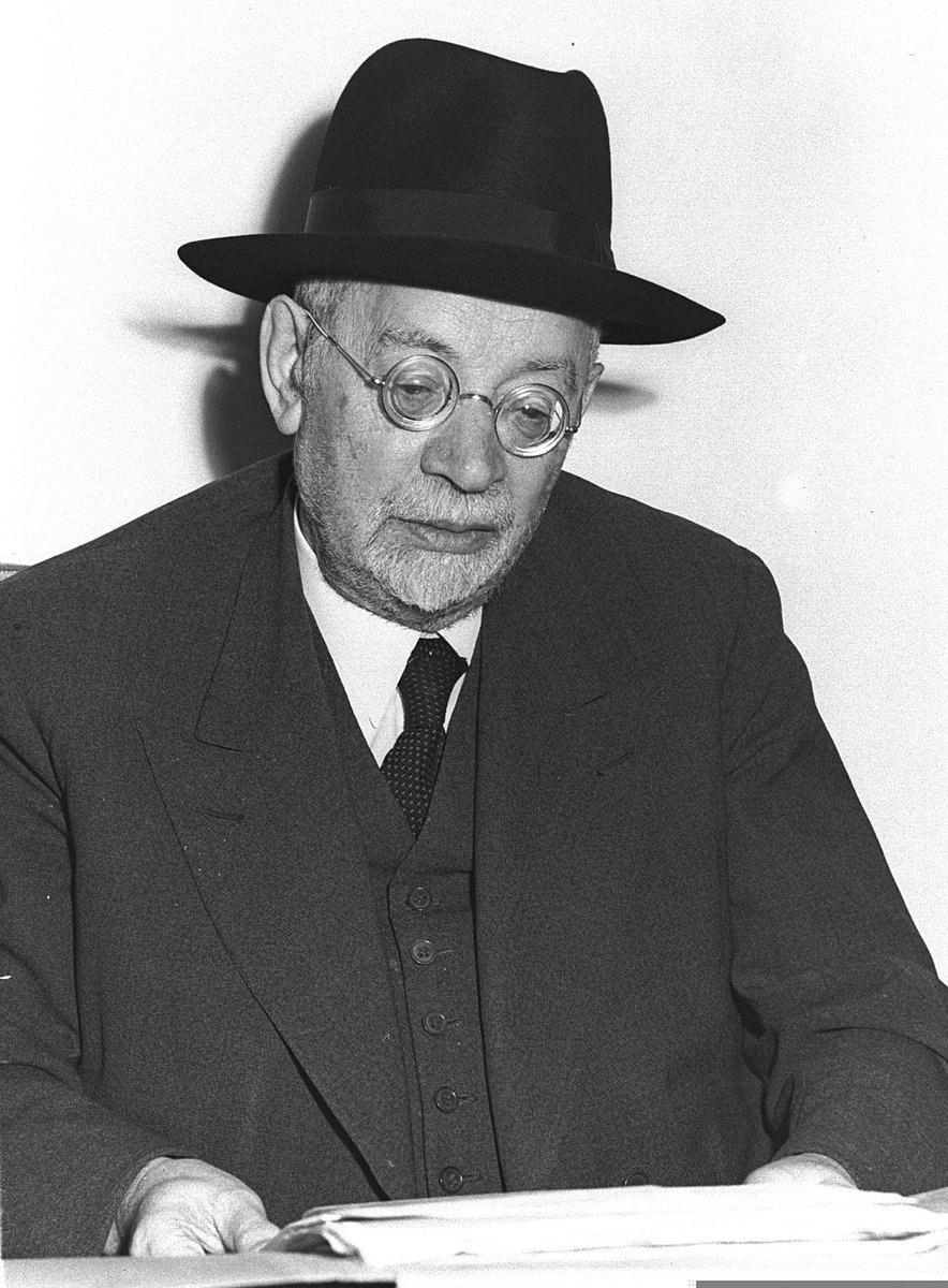 60th yahrtzeit of Rav Yehuda Leib Fishman-Maimon.
Talmid of Aruch HaShulchan.
Moved to E”Y 1913.
Head of Mizrachi in E”Y.
Founded Mosad HaRav Kook.
Signed Israel’s Declaration of Independence &amp; made Shehechiyanu. Pushed Ben Gurion to declare state on Friday May 14th, not Shabbos.