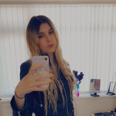 Kimofficialxox's tweet photo. #NewProfilePic https://t.co/iosSmtLJlF