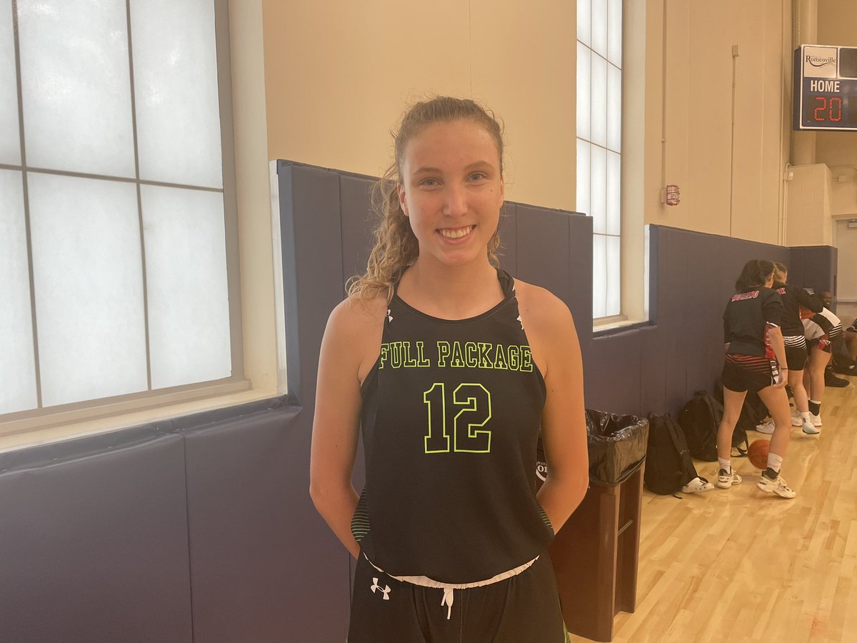Katrina Stack (‘24 St. Charles North) had the 3-ball going! 👌👌👌

She drained a trio of triples (11 pts total) as <a href="/FPbasketball/">Full Package</a> 2023 Black started day 2 of #PGH2k22 <a href="/RomeovilleAEC/">RomeovilleAEC</a> with an emphatic win over <a href="/EPCanes/">El Paso Hurricanes</a>

<a href="/PGHCircuit/">Prep Girls Hoops Circuit 🏀</a> @BrandonPGHFL <a href="/PGHByron/">Byron Xerxes Livsey</a> <a href="/JDabbs86/">Jim Dabbelt</a> <a href="/BradyJ_Peterson/">Brady Peterson🇵🇷</a>