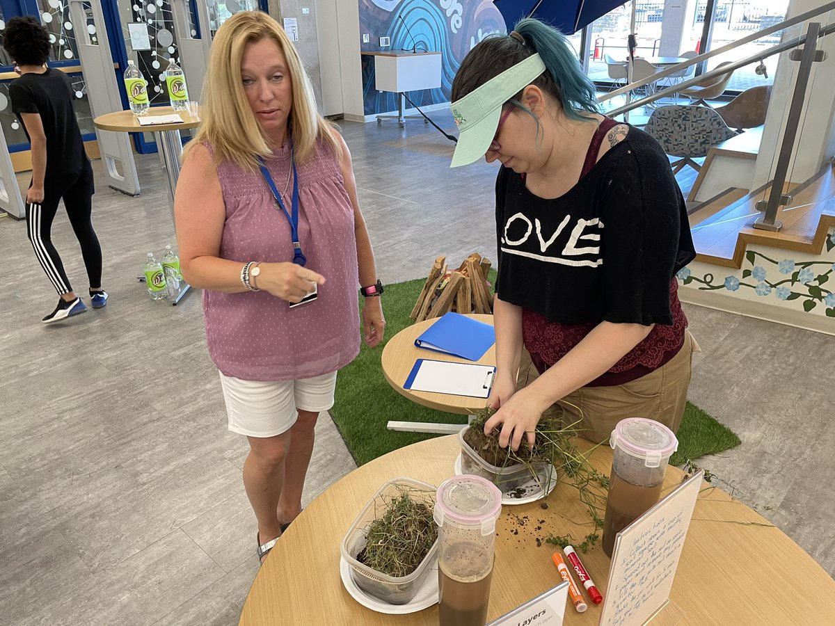 Get Real! Science (@getrealscience) on Twitter photo Yes! We are testing our soil biome lessons at <a href="/UofR/">University of Rochester</a> to prep for summer camp with <a href="/SodusSchools/">Sodus Schools</a>! ¡Si! Estamos preparando nuestras lecciones sobre la tierra para Sodus! ¡Ven aprender con nosotros! Yes! We are testing our soil biome lessons at <a href="/UofR/">University of Rochester</a> to prep for summer camp with <a href="/SodusSchools/">Sodus Schools</a>! ¡Si! Estamos preparando nuestras lecciones sobre la tierra para Sodus! ¡Ven aprender con nosotros!