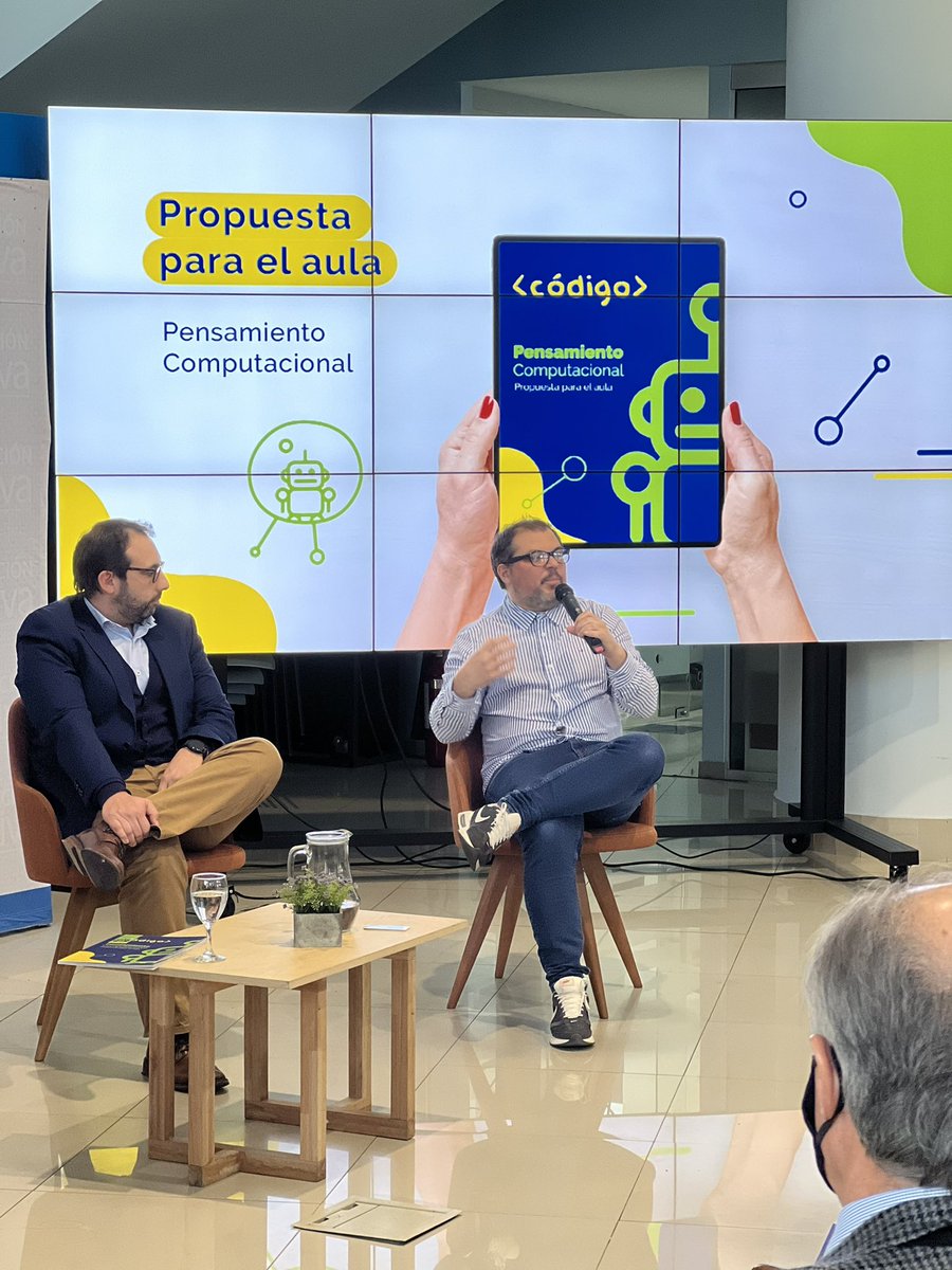 ana_perezespagn's tweet photo. Hoy presentamos junto a la @ANEP_Uruguay y la comunidad educativa, el primer libro de #PensamientoComputacional de @Ceibal_Uy 

Agradecemos a @AristiAdrianaUy, @leandro_folgar y @RobertSilva1971 por sus aportes acerca de la importancia de integrar esta competencia a la educación https://t.co/IlOpLXroA9
